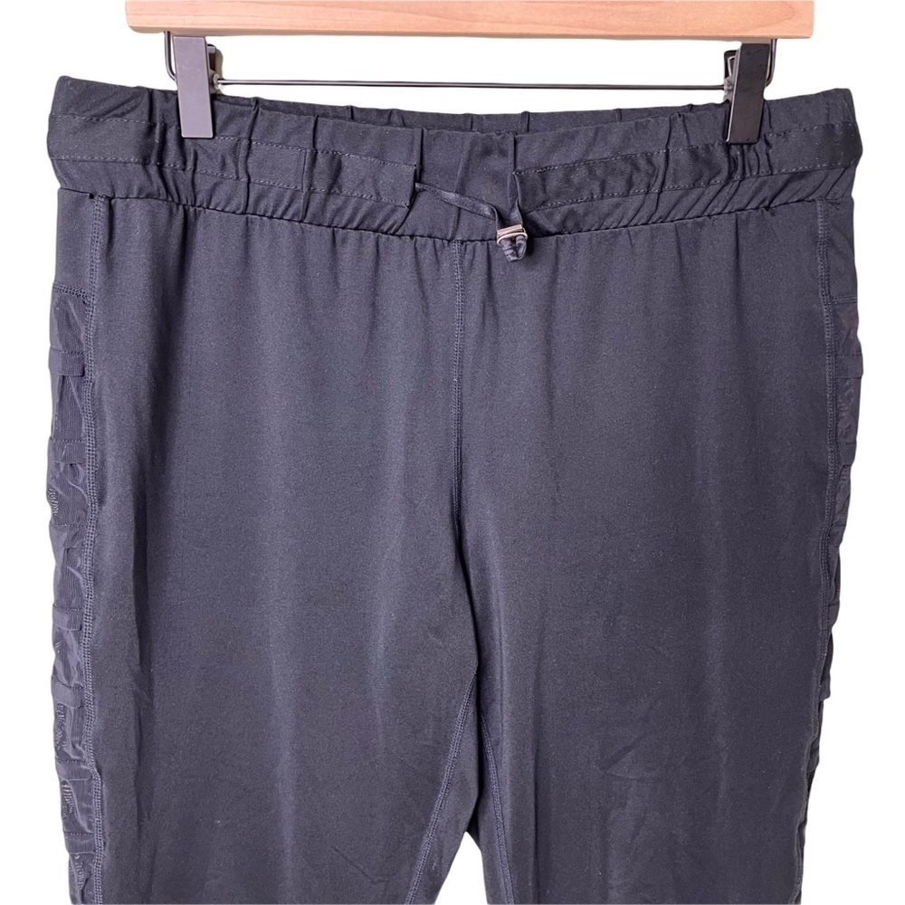 Fabletics Victoria Pants Cropped Black Size Medium Performance Jersey Activewear - Picture 5 of 11